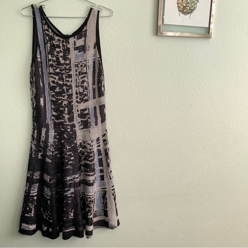 NIC + ZOE sleeveless shift a-line dress knit abstract ecru pattern size Medium - Picture 2 of 9